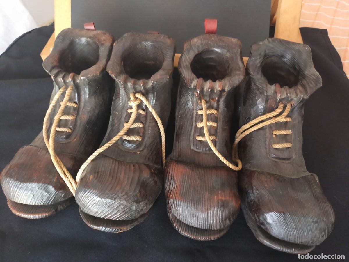 Vintage: LOTE 4 PALMATORIAS EN FORMA DE BOTAS DE MADERA TALLADAS ARTESANALMENTE. ARTE PASTORIL. VER FOTOS