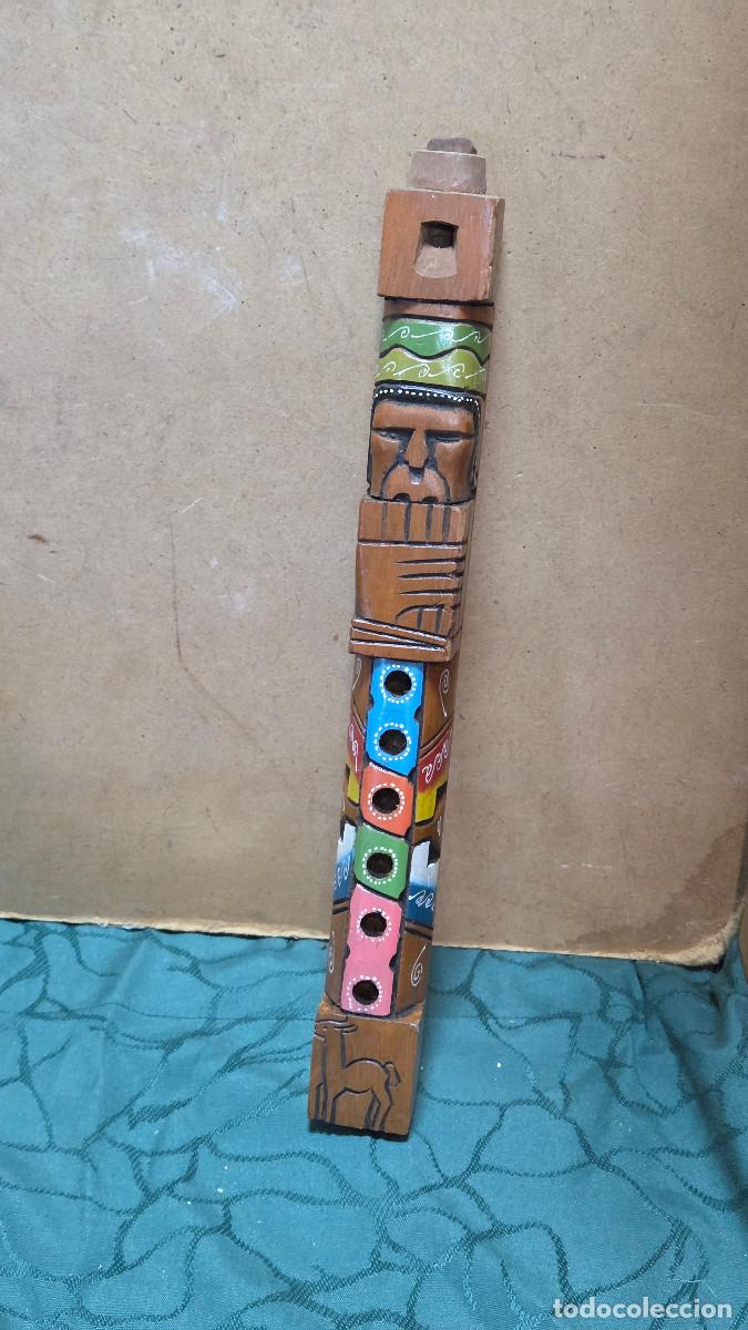 Vintage: instrumento de viento indigena