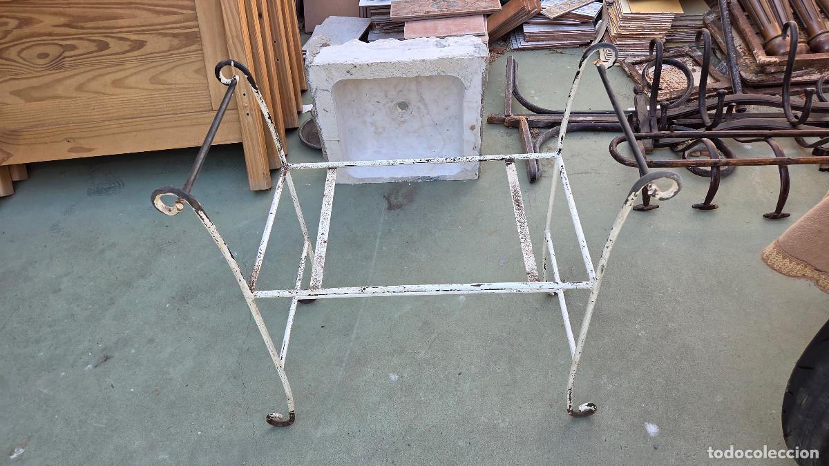Vintage: estructura de sillon de hierro antiguo