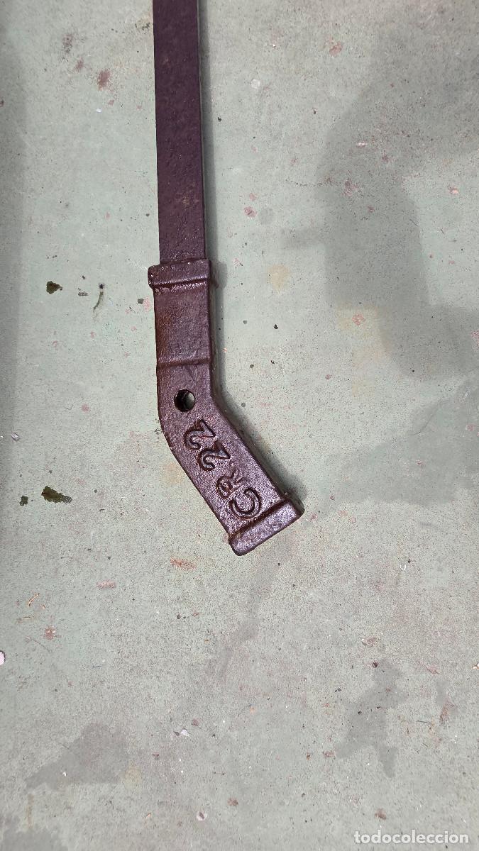Vintage: llave de cambiar ruedas de camion - Foto 2