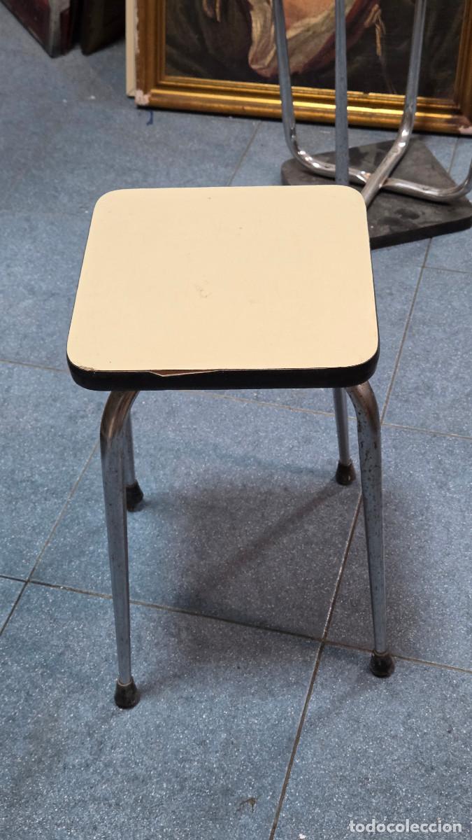 Vintage: taburete de cocina vintage