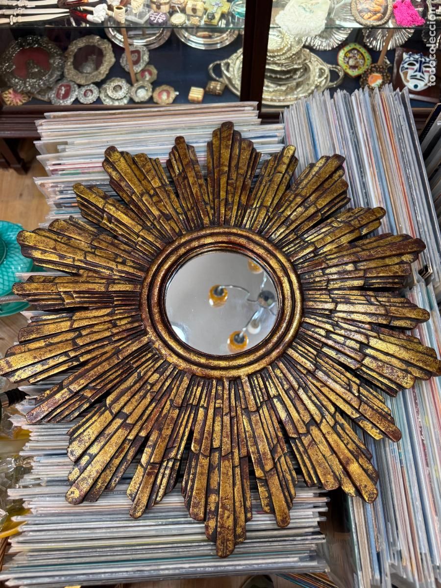Vintage: BONITO ESPEJO DE SOL IMITANDO MADERA - MEDIDA 55 CM