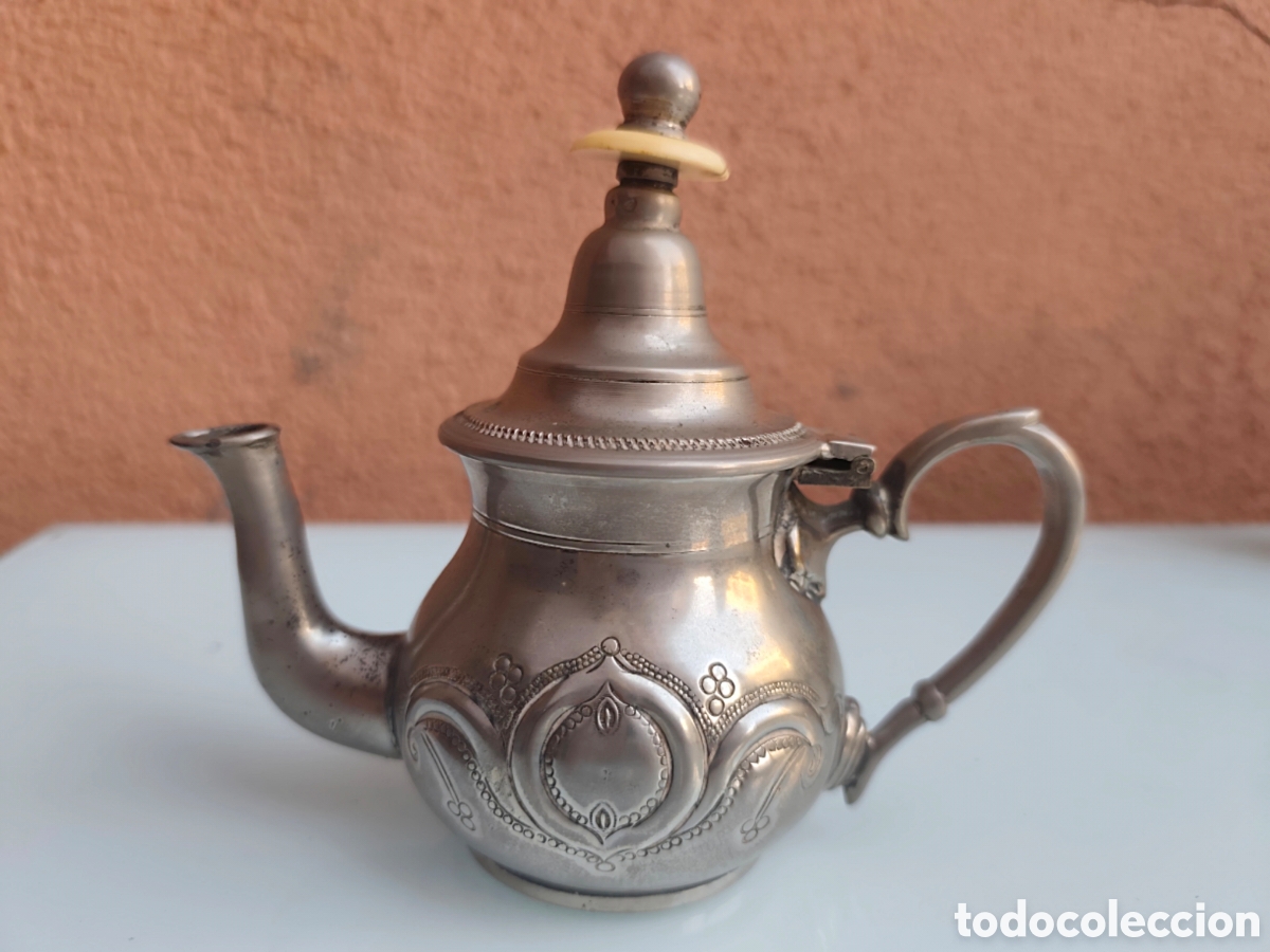 Vintage: Antigua tetera de metal. Pasa unos 310 gr