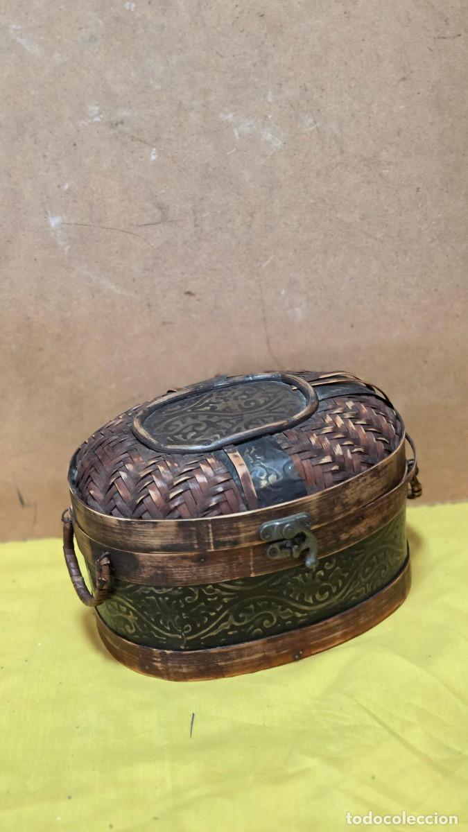 Vintage: caja canasta de mimbre