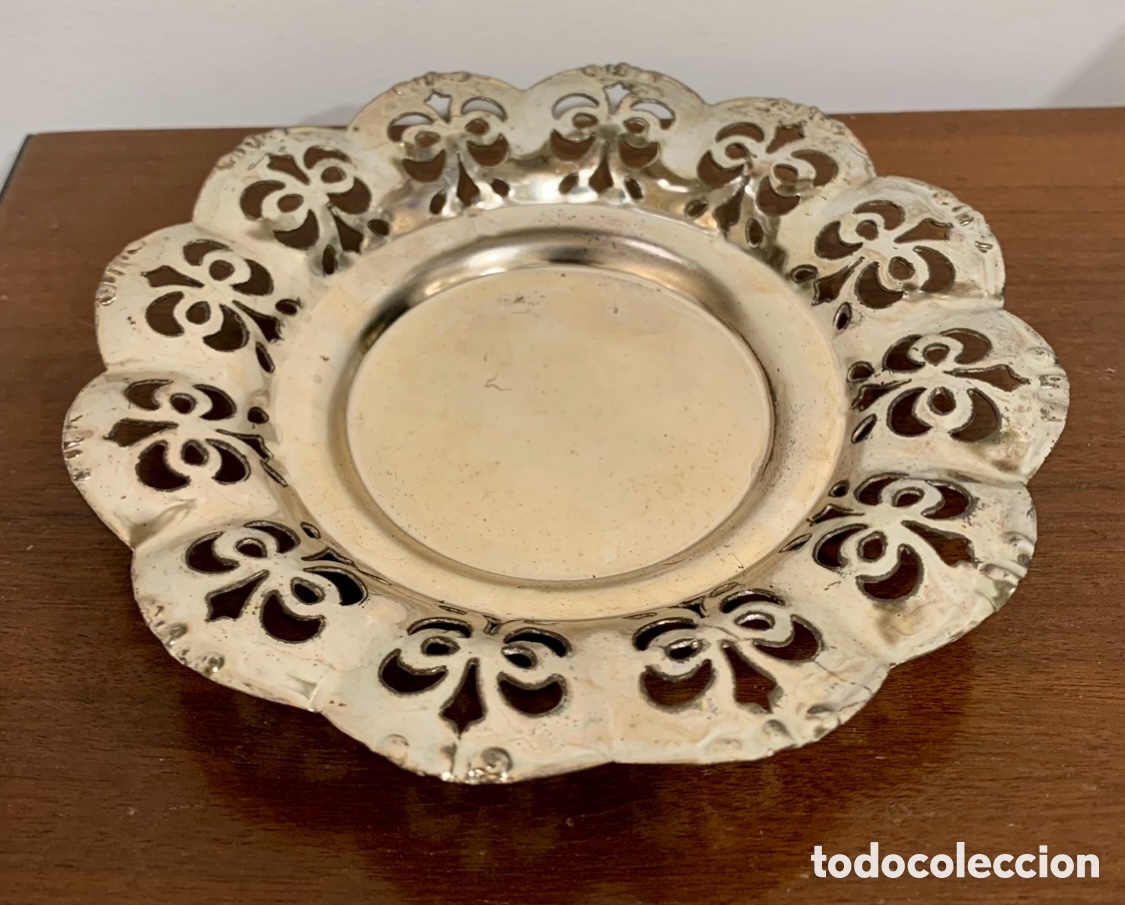 Vintage: Centro de mesa. Metal calado. A&ntilde;os 80.