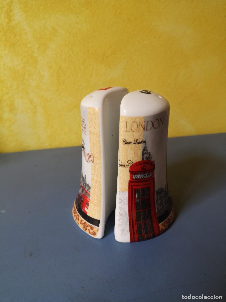 Vintage: 2 PIEZAS QUE SE UNEN PARA ADORNO. SAL Y PIMIENTA. RECUERDO DE LONDON. LONDRES