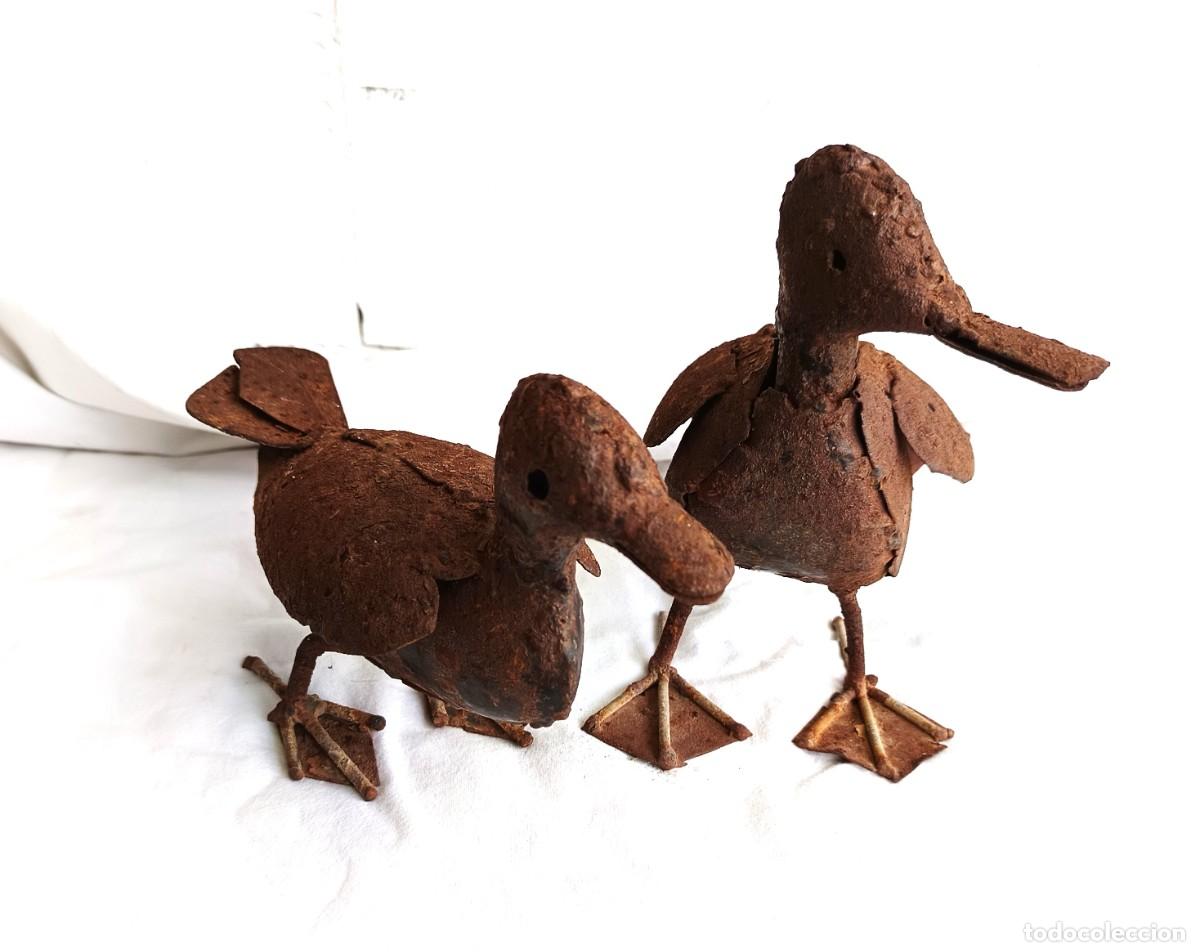Vintage: Pareja de patos para decoraci&oacute;n exterior de hierro fundido. 1970-80. Francia.