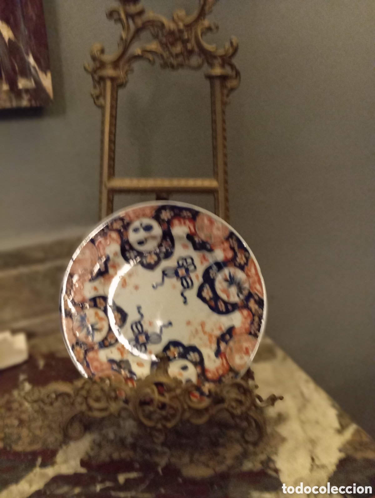 Vintage: Plato japones Imari con su dise&ntilde;o y colores caracter&iacute;sticos