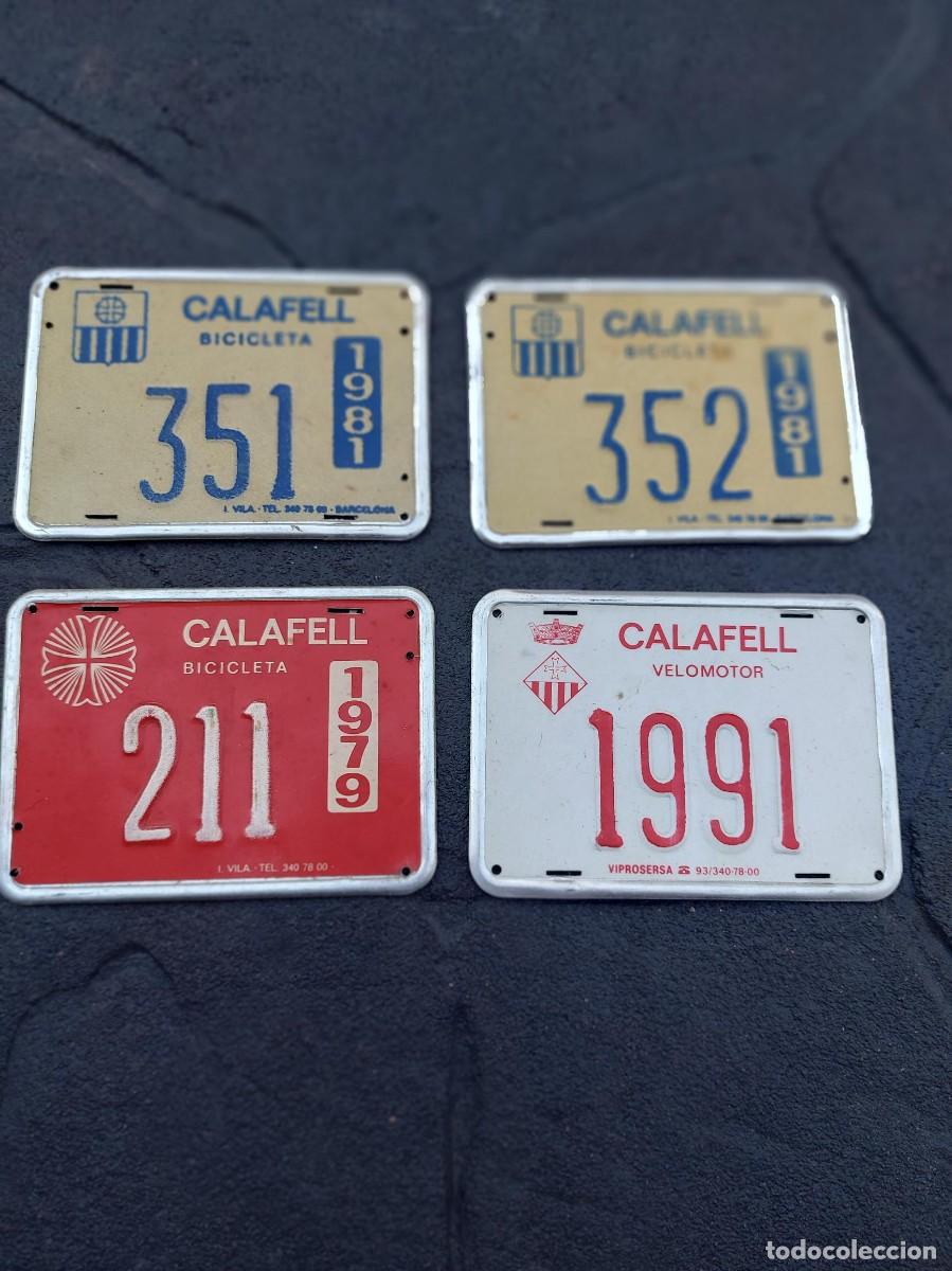 Vintage: PLACAS MUNICIPALES CALAFELL 1979-1981 BICICLETA Y VELOMOTOR- LOTE DE 4 PLACAS