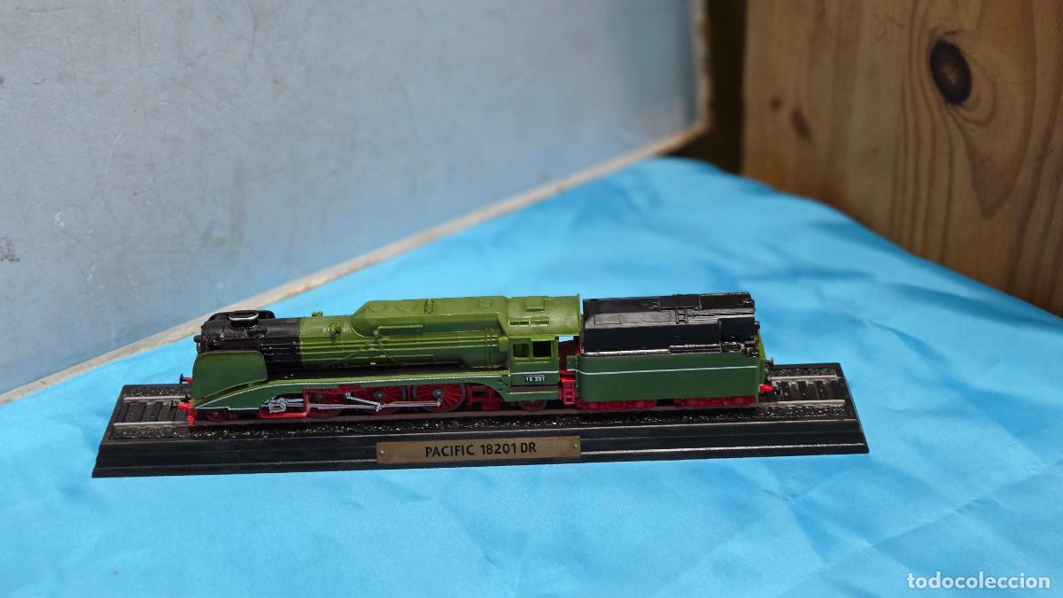 Vintage: maqueta de locomotora de coleccion