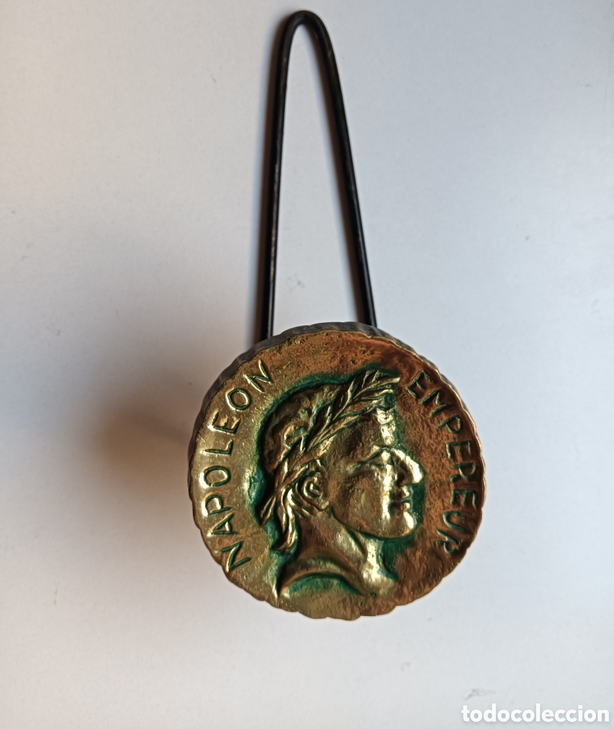 Vintage: Percha hierro forjado y bronce. Vintage