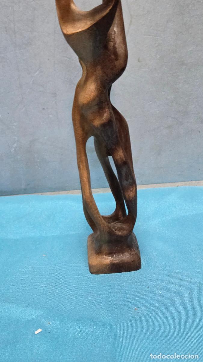 Vintage: escultura de madera africana