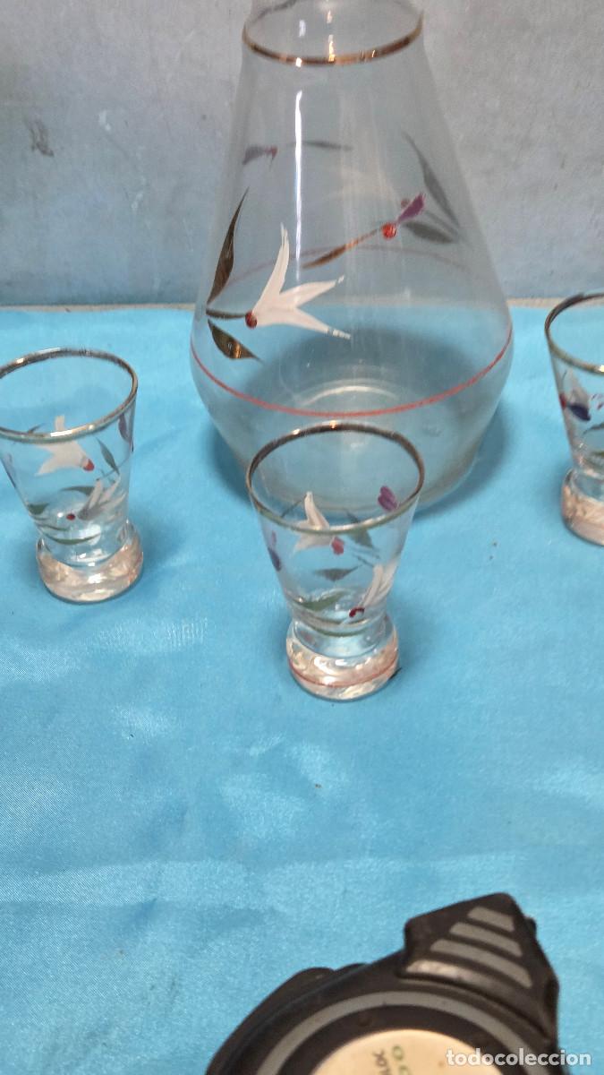 Vintage: botella y vasos de cristal - Foto 2