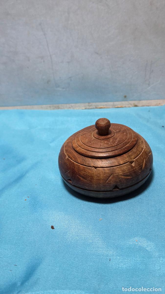 Vintage: caja peque&ntilde;a de madera de teka