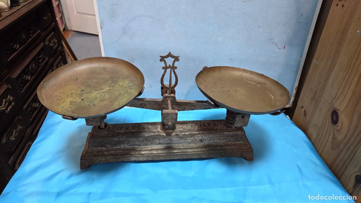 Vintage: balanza antigua de 5 kilos