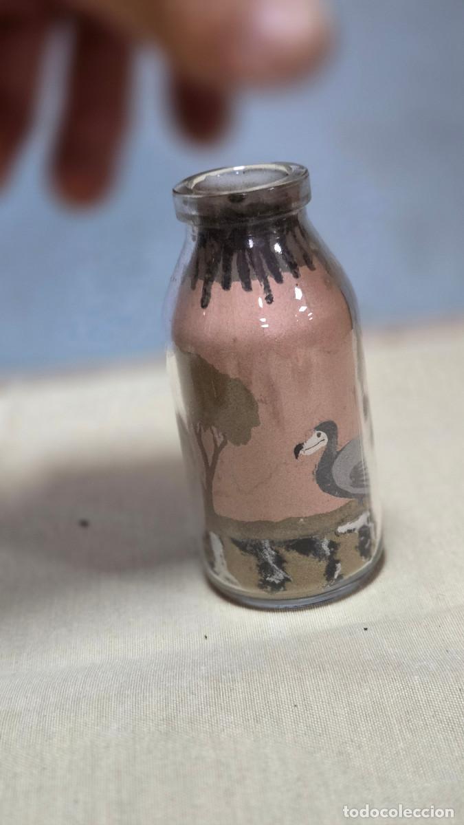 Vintage: botella con arena u y caracolas - Foto 1