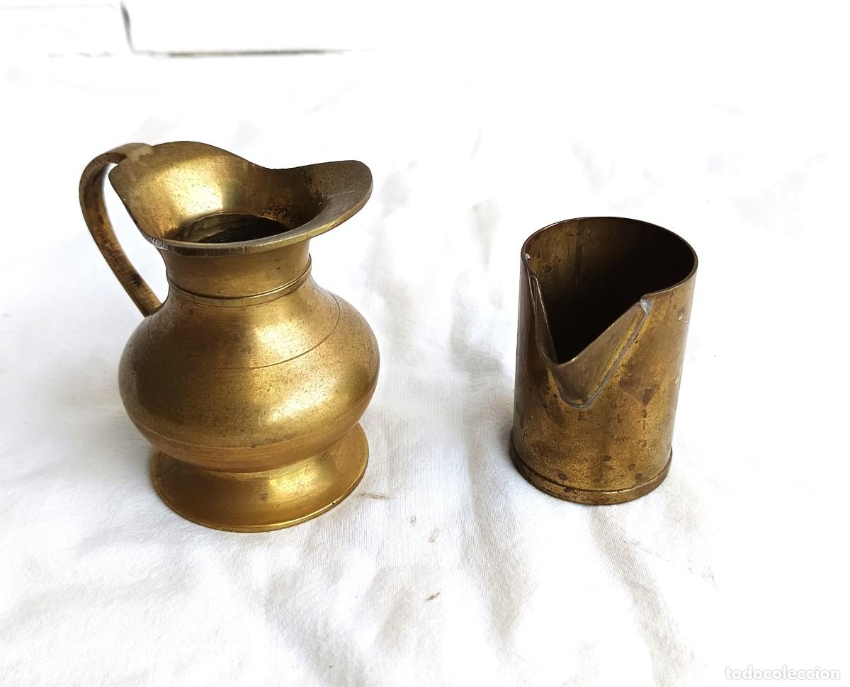 Vintage: Pareja de jarritas de lat&oacute;n - casa de mu&ntilde;ecas - Principios SXX