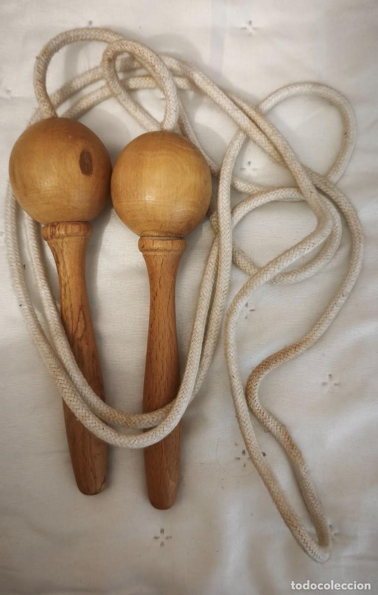 Vintage: Cuerdas de saltar de madera vintage - Foto 1