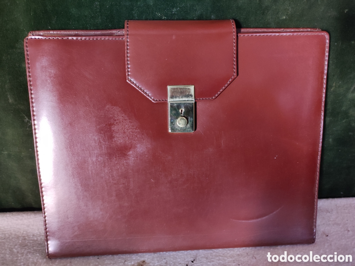 Vintage: Carpeta vintage seminueva