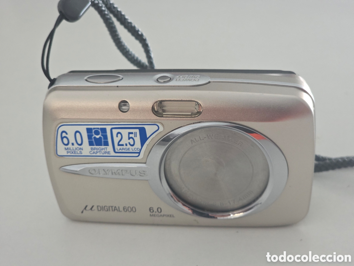Vintage: C&aacute;mara digital Olympus &micro; Digital 600 de 6 megap&iacute;xeles en muy buen estado.