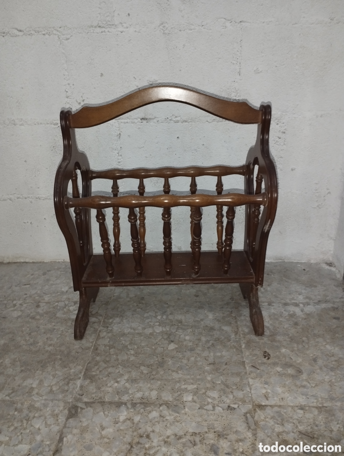Vintage: Revistero de madera vintage - Foto 1