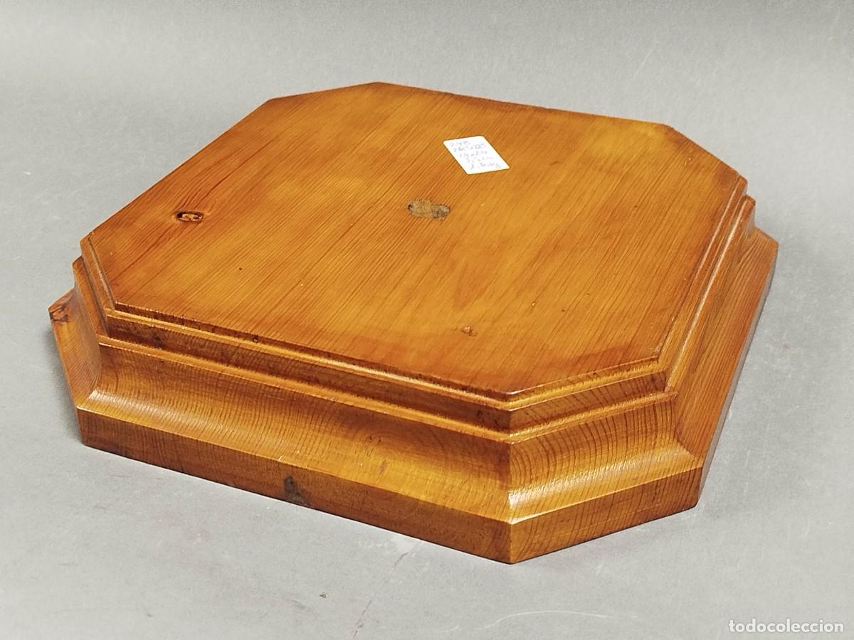 Vintage: PEANA DE MADERA CUADRADA ACHAFLANADA - Foto 1