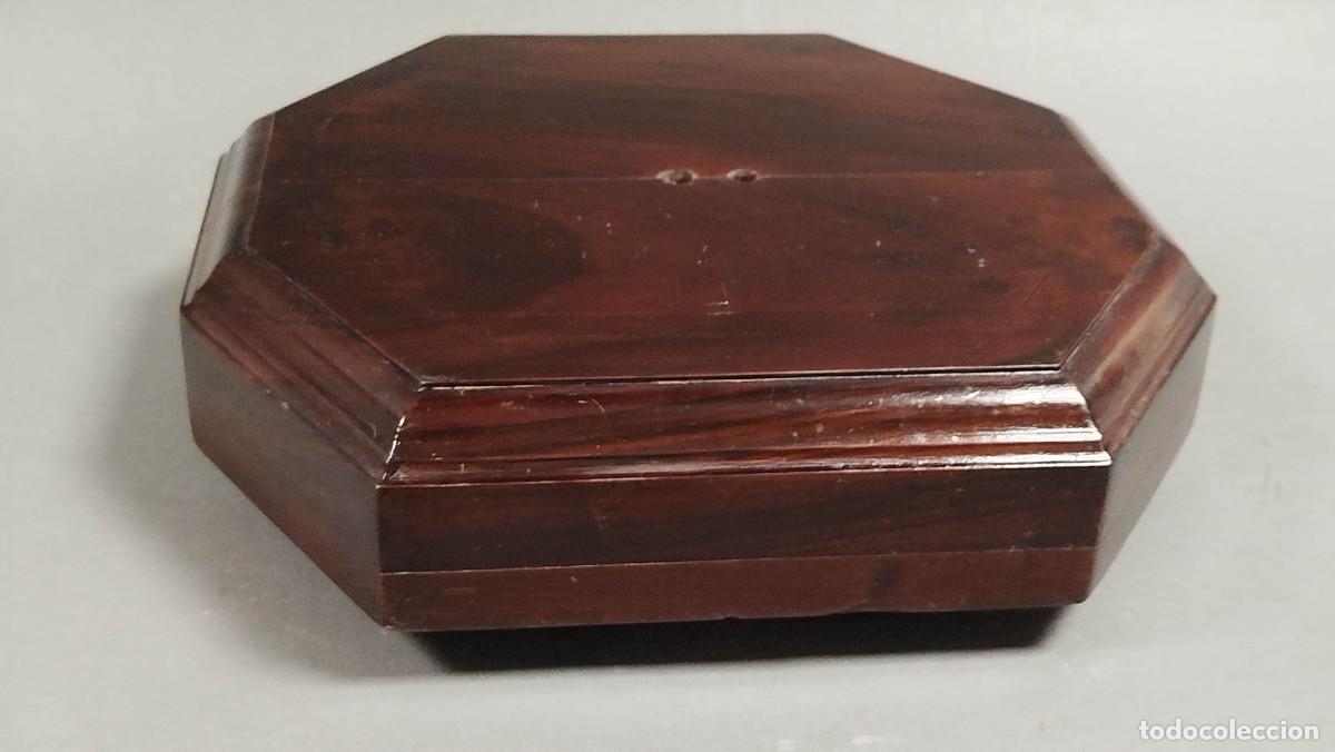 Vintage: PEANA DE MADERA BARNIZADA OCTOGONAL - Foto 3