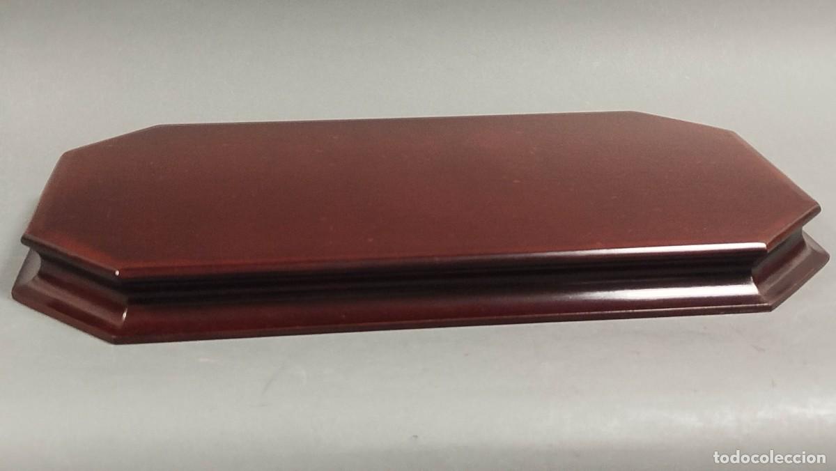 Vintage: BASE DE MADERA BARNIZADA RECTANGULAR CON CHAFLANES EN ESQUINAS - Foto 6
