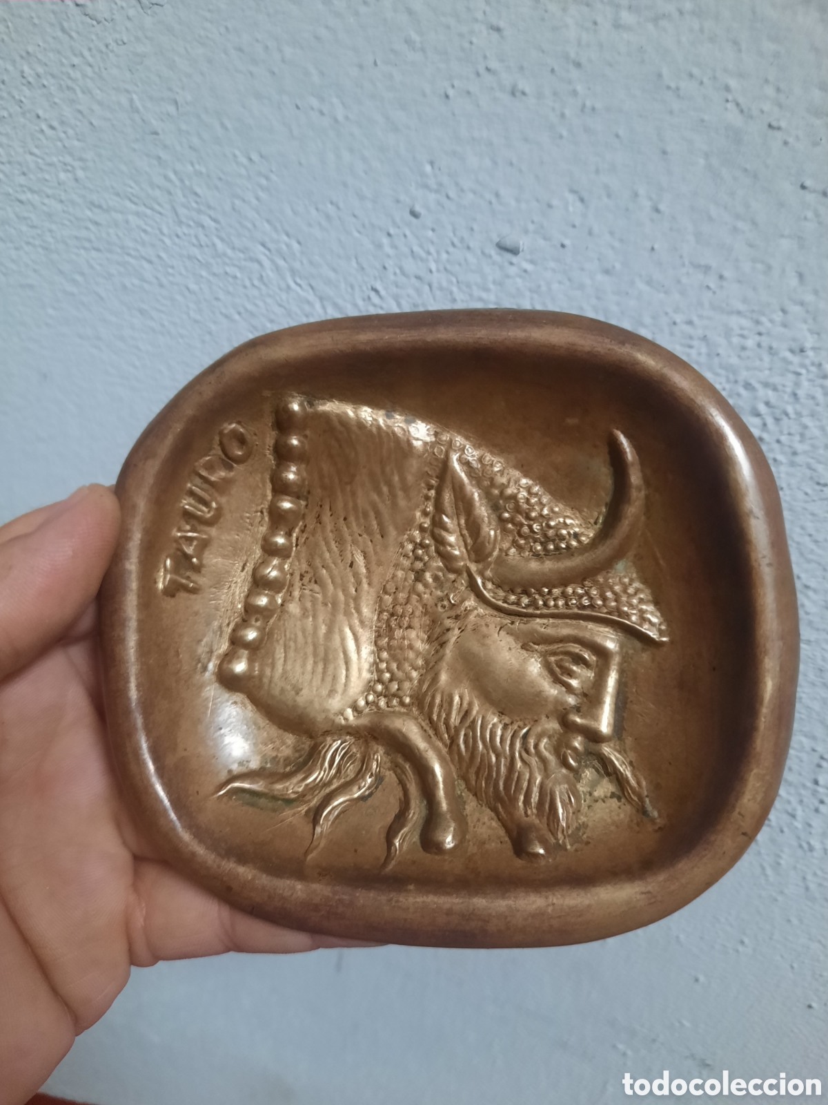 Vintage: Cenicero Vintage en metal Tauro