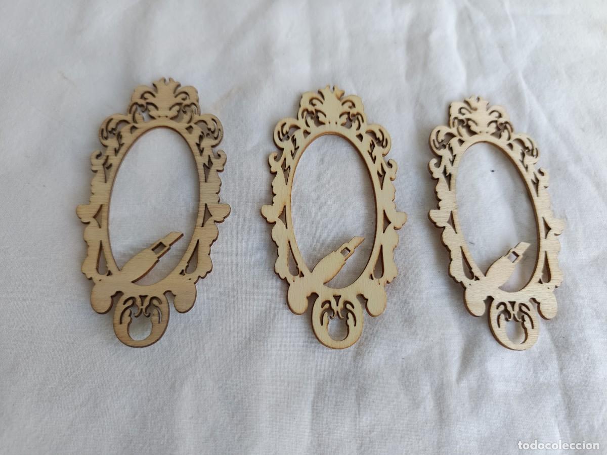 Vintage: Conjunto de tres marcos decorativos troquelados en madera natural, realizados mediante corte l&aacute;ser