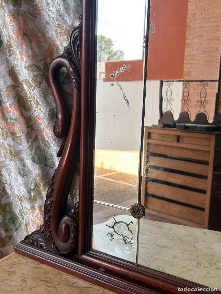 Vintage: C&oacute;moda antigua con espejo - Foto 8