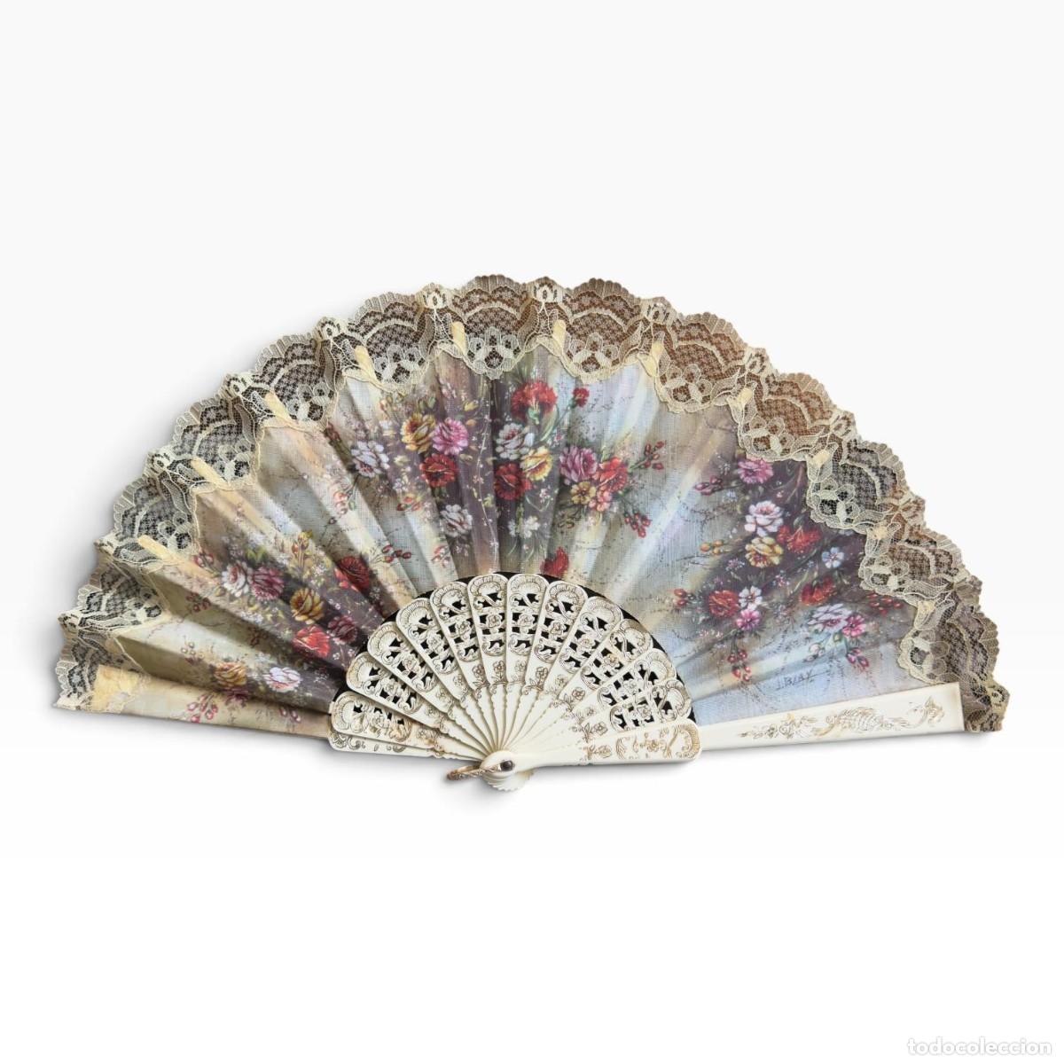 Vintage: Leque Vintage Decorativo com Renda e Motivos Florais