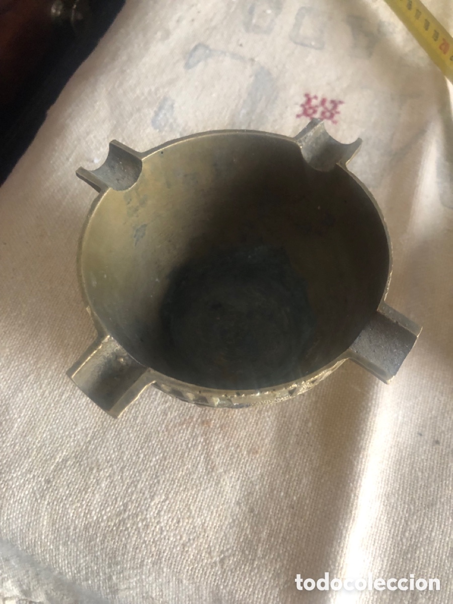 Vintage: cenicero de lat&oacute;n con forma de mortero - Foto 2
