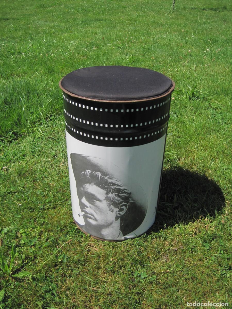 Vintage: PAPELERA TABURETE DE METAL - JAMES DEAN - LATA - MARCA LAYLA - A&Ntilde;OS 70-80