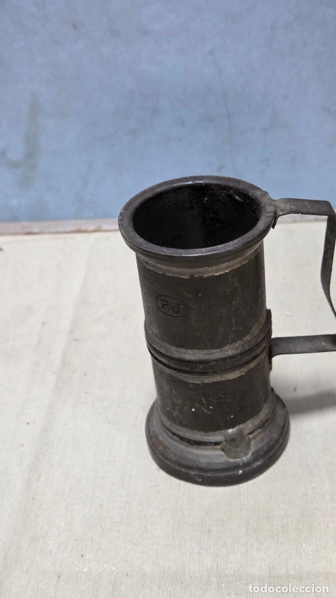 Vintage: peque&ntilde;a jarra de esta&ntilde;o - Foto 2
