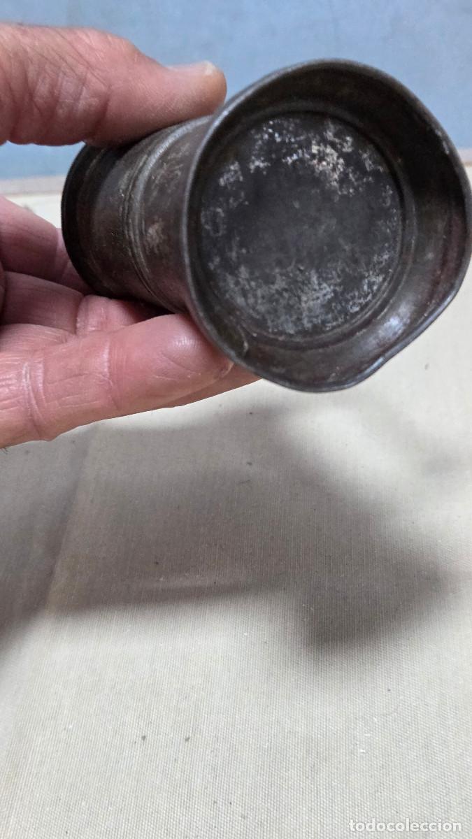 Vintage: peque&ntilde;a jarra de esta&ntilde;o - Foto 3
