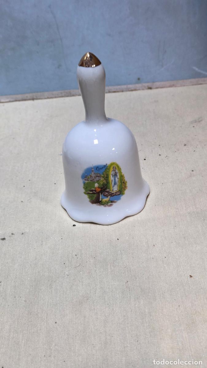 Vintage: campana de porcelana vintage