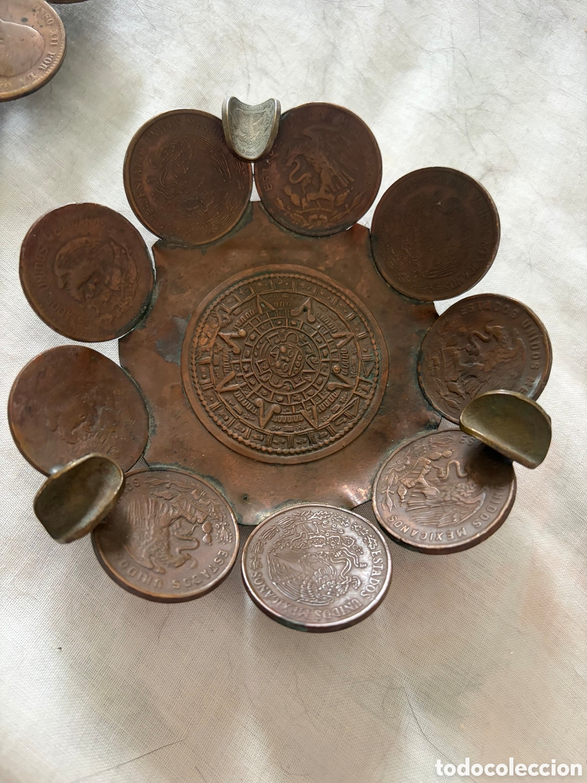 Vintage: Vintage Mexican Coin Ashtray &ndash; 1970s 20 Centavos &ndash; Aztec Calendar &ndash; Handmade Mexico