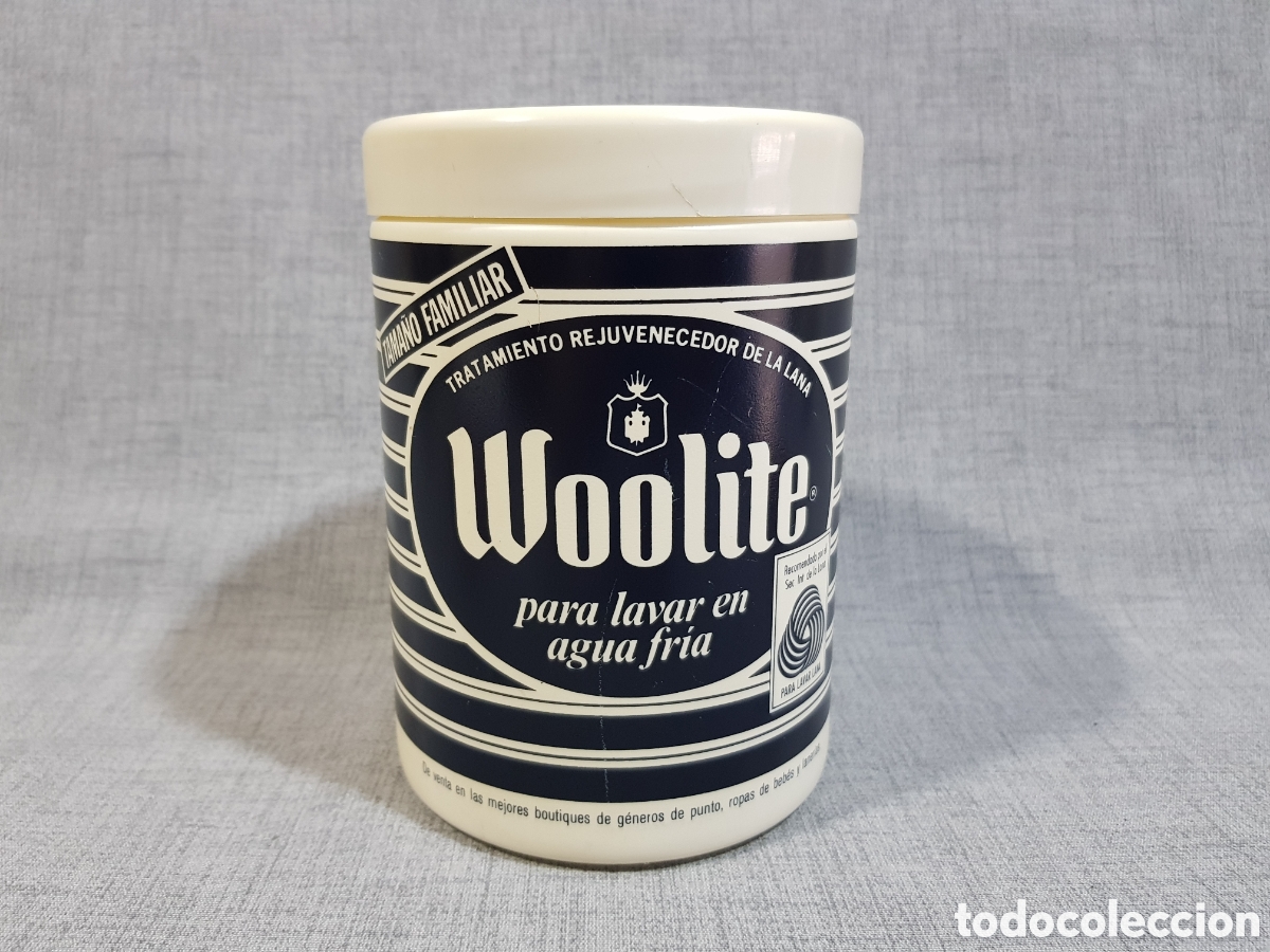 Vintage: BOTE WOOLITE DE PL&Aacute;STICO. 16 CMS ALTO Y 11,5 CMS DI&Aacute;METRO