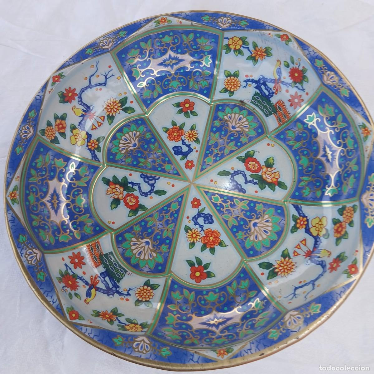 Vintage: Precioso plato de metal Vintage