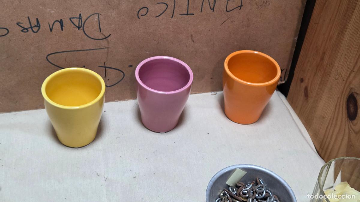 Vintage: 3 peque&ntilde;as macetas de colores