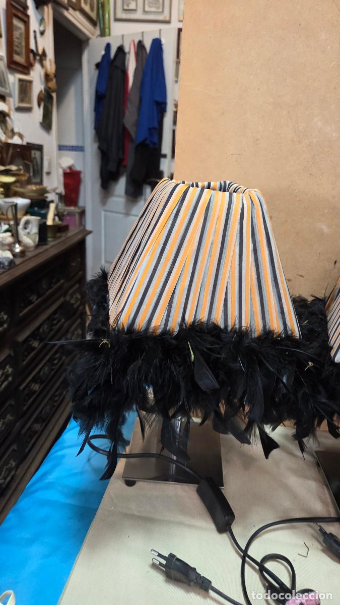 Vintage: 2 lamparas de mesa cromadas y con plumas - Foto 2