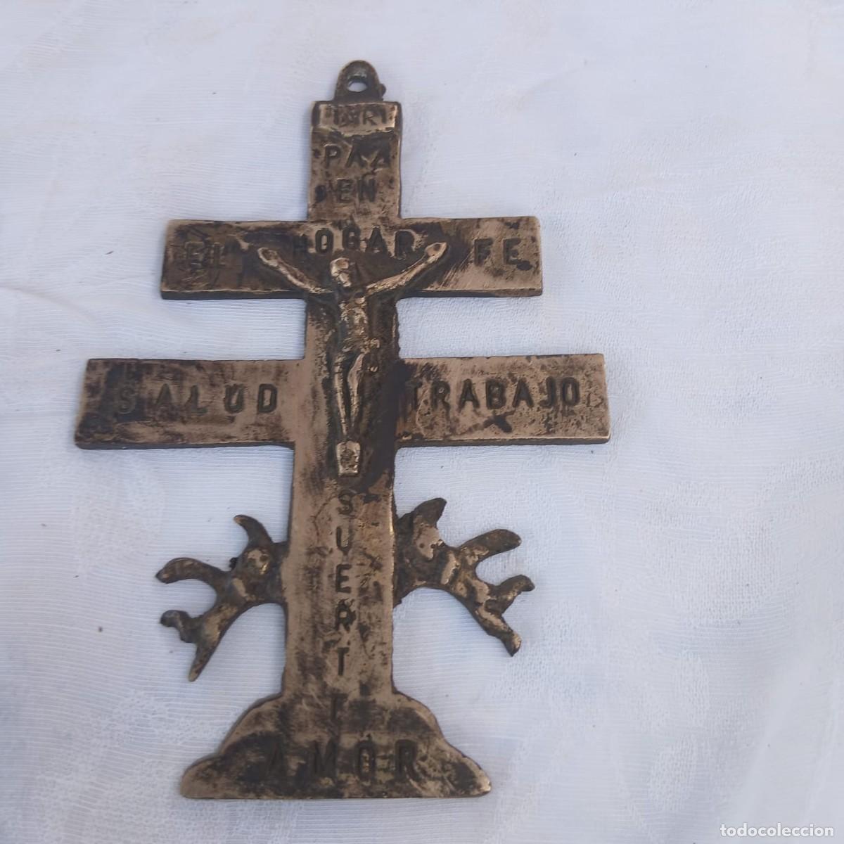 Vintage: Cruz de bronce vintage