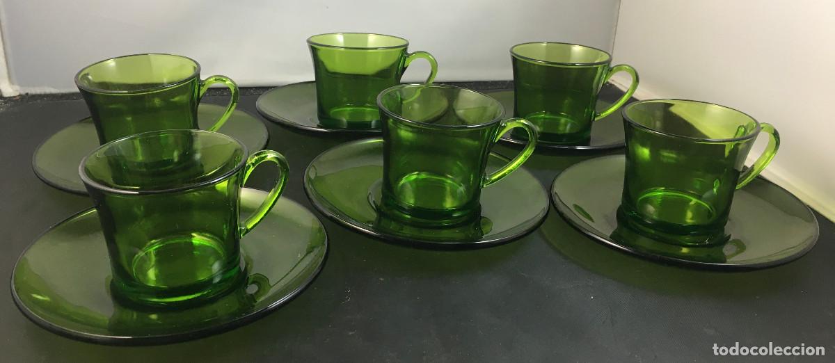 Vintage: Juego de caf&eacute; duralex verde. Seis servicios. sin usar.