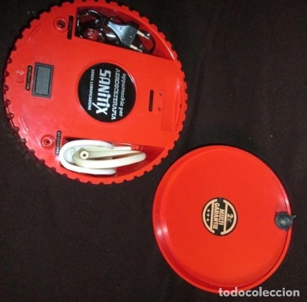 Vintage: Inalatore con custodia in plastica Marca Sanitix Diametro 22 cm. Periodo anni 60 - inhalador