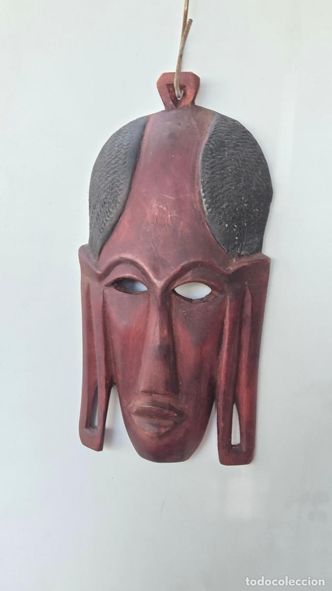 Vintage: mascara africana de madera