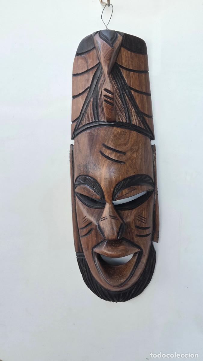 Vintage: mascara africana de madera