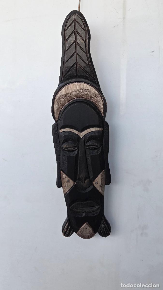 Vintage: mascara africana de madera