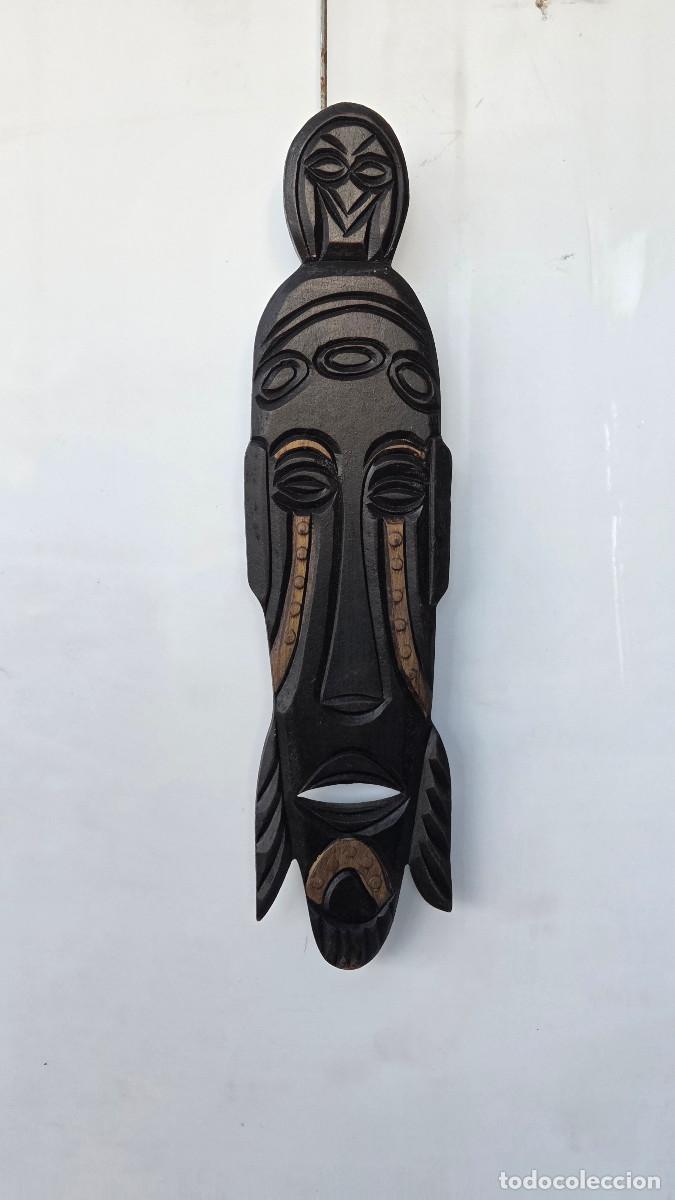 Vintage: mascara africana de madera