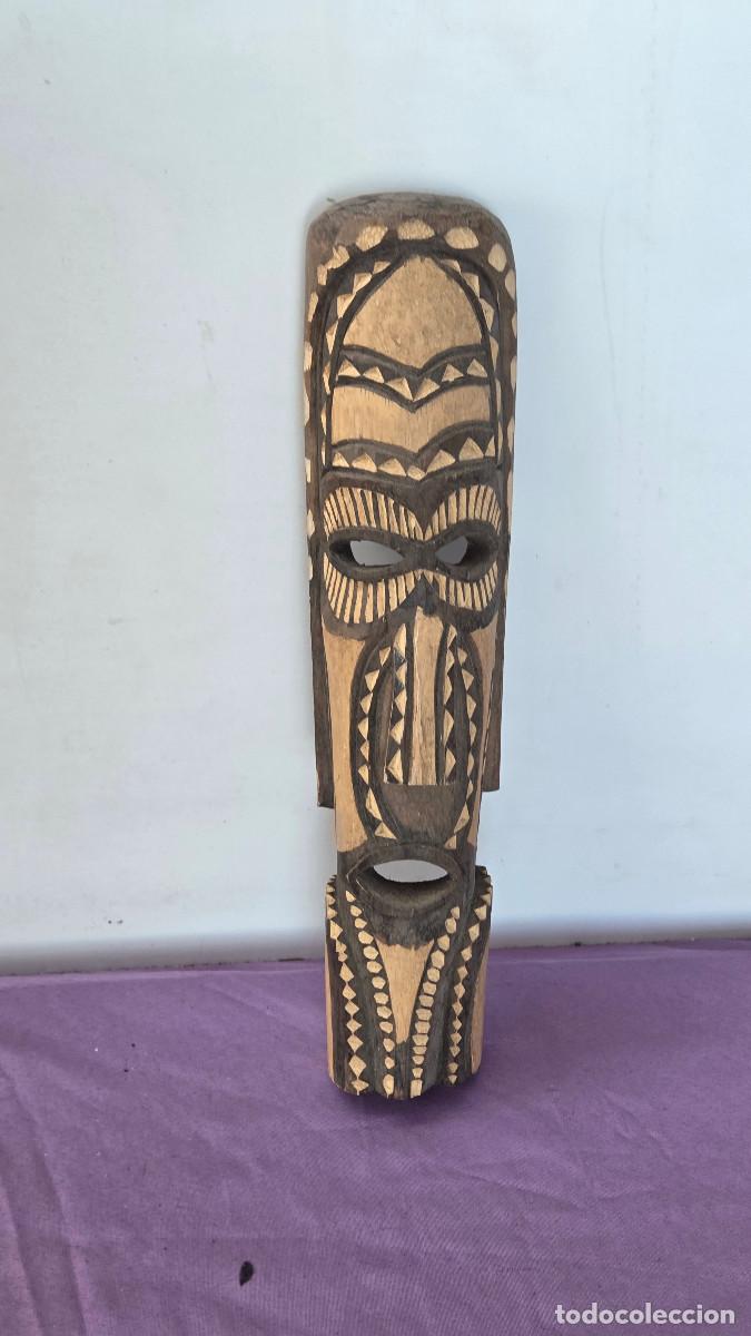 Vintage: mascara africana de madera